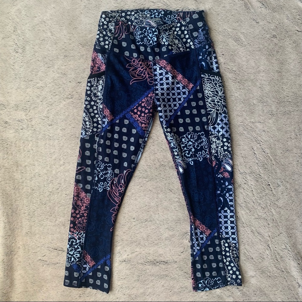Maurice’s In Motion Paisley Print Cropped Leggings with 2 Pockets